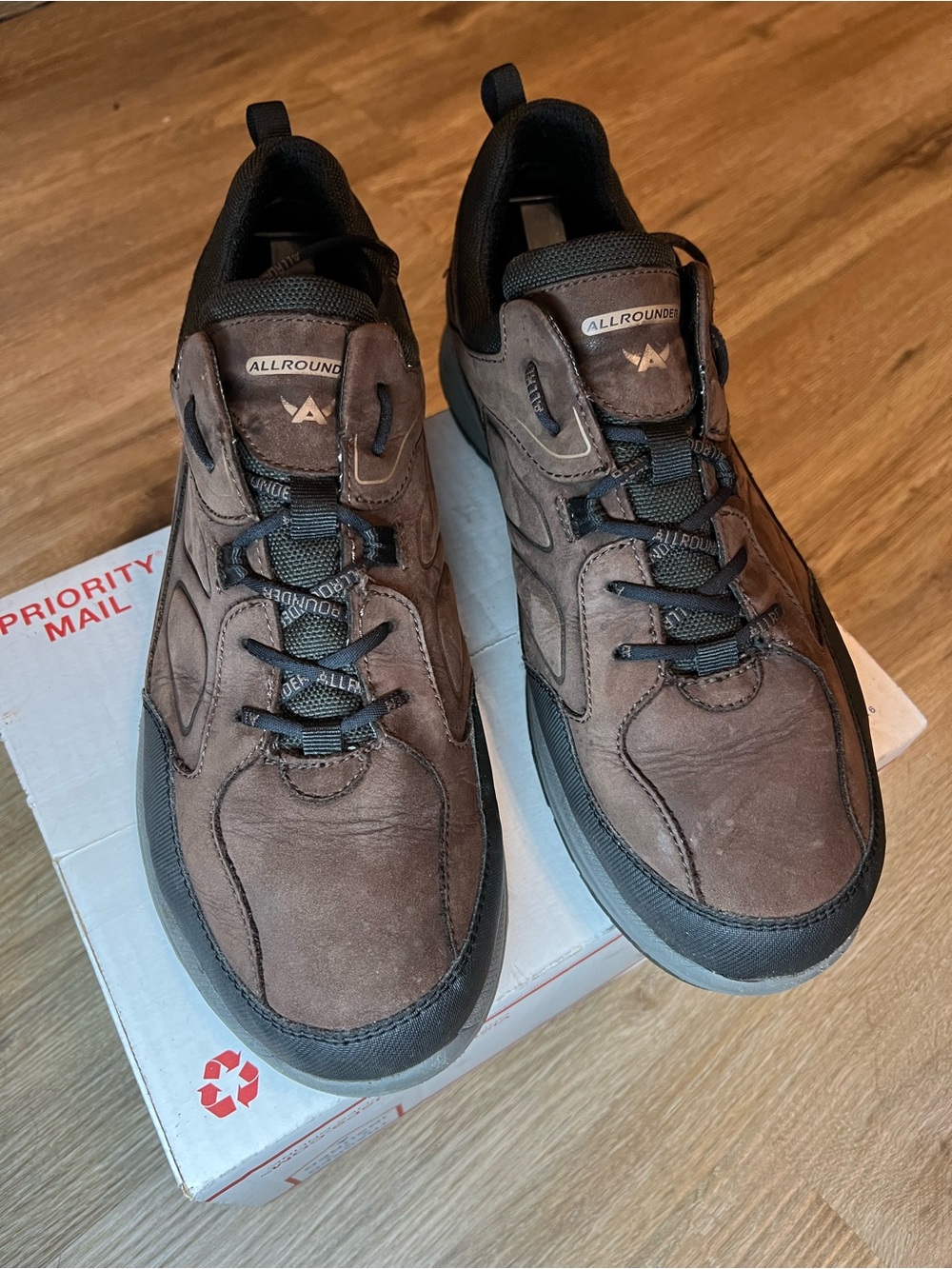 Allrounder by Mephisto Men's Brown Leather Waterproof hiking sneakers 10.5